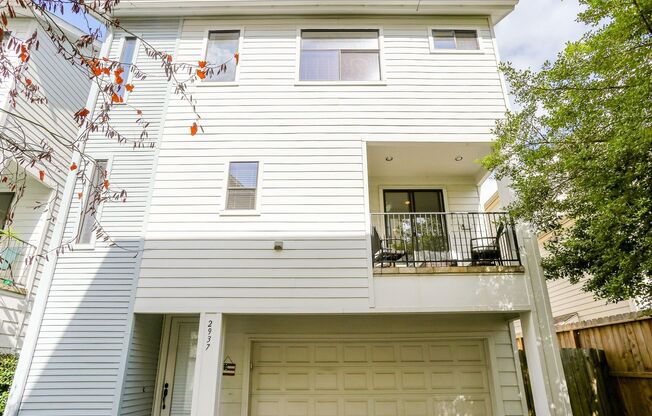 Stunning 3-Bedroom Home Ready for New Occupants!