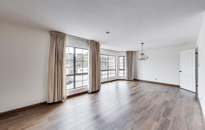 747-749 16th Ave