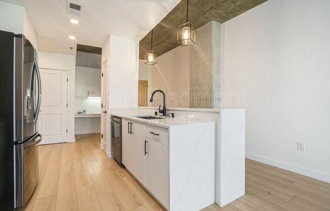 1 bed, 1 bath, 779 sqft, $2,200, Unit Apt 2003