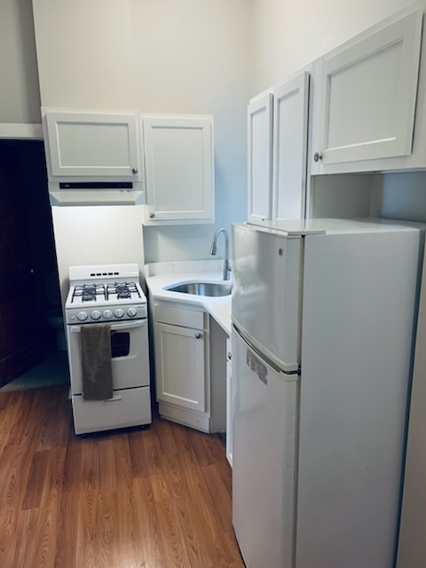 1 bed, 1 bath, , $3,700, Unit 9