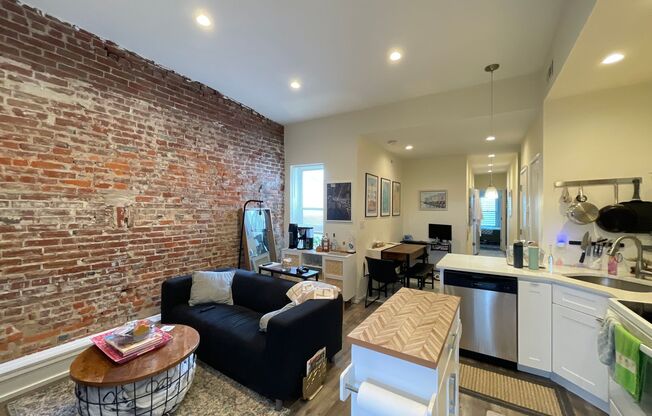 602-604 E. Girard Ave.