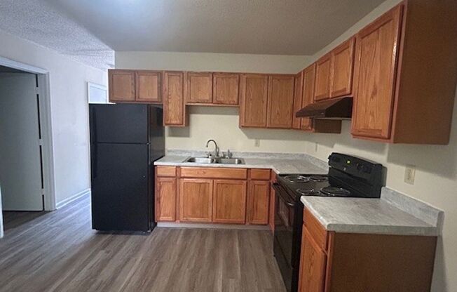 2 beds, 1 bath, 760 sqft, $950, Unit 1002-A Rucker St