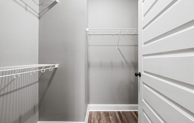 2 beds, 2 baths, 1,000 sqft, $1,050, Unit B102