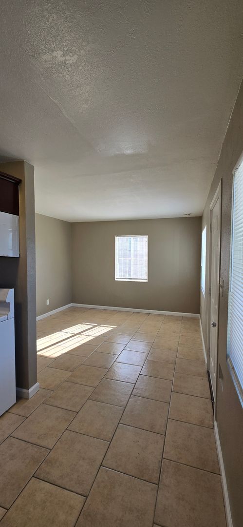 1 bed, 1 bath, $1,795, Unit 317