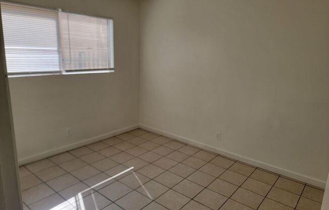 2 beds, 1 bath, $1,650, Unit 1