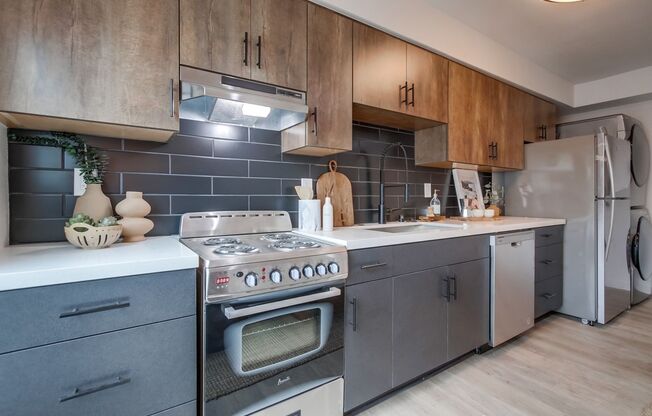 1 bed, 1 bath, 465 sqft, $2,425, Unit 4860-17