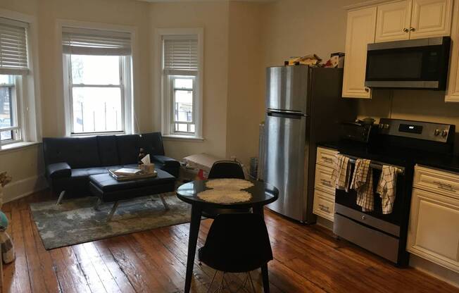 212 Hemenway St, Boston MA 1