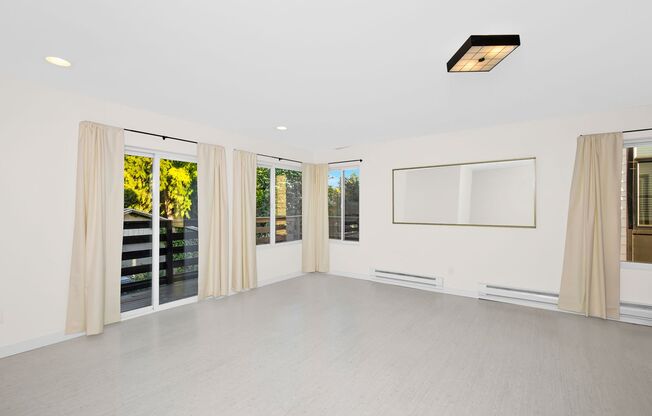 Spacious 3-Bedroom Townhouse with Private Yard & 2-Car Garage in Georgetown