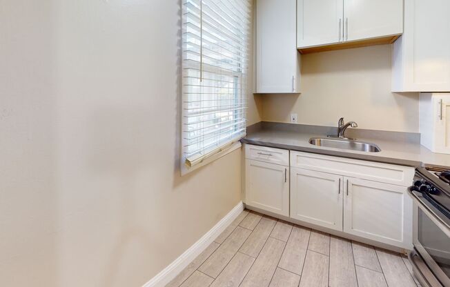 Studio, 1 bath, 277 sqft, $1,395, Unit #112