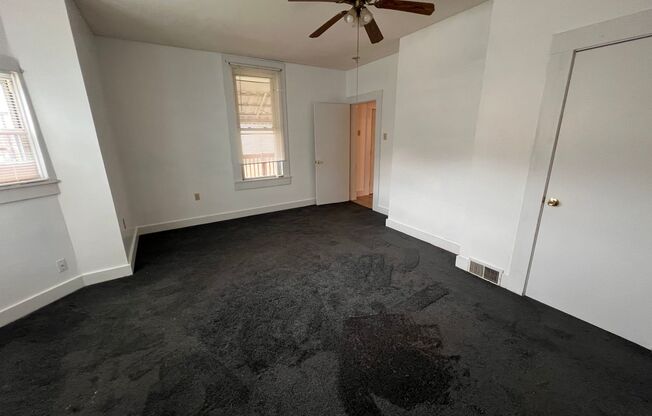 2 beds, 1 bath, 900 sqft, $795, Unit #2