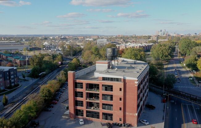 1 bed, 1 bath, 694 sqft, $1,300, Unit 102