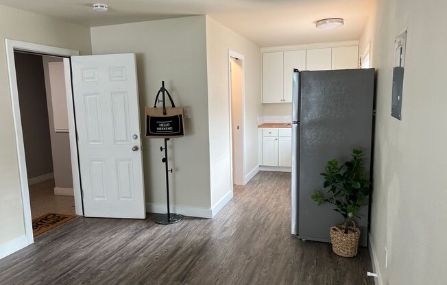 1 bed, 1 bath, $1,250, Unit 5