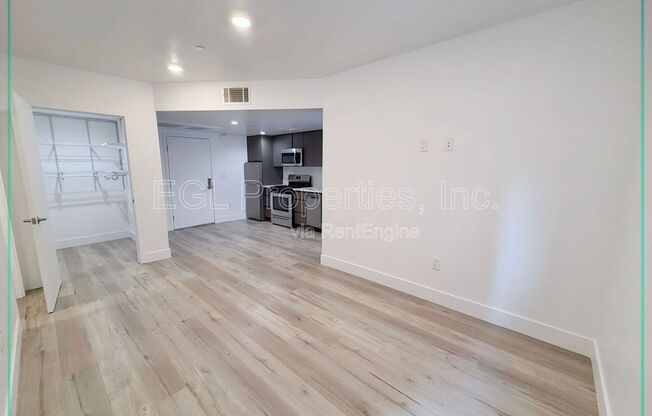 1 bed, 1 bath, 607 sqft, $2,350, Unit 602