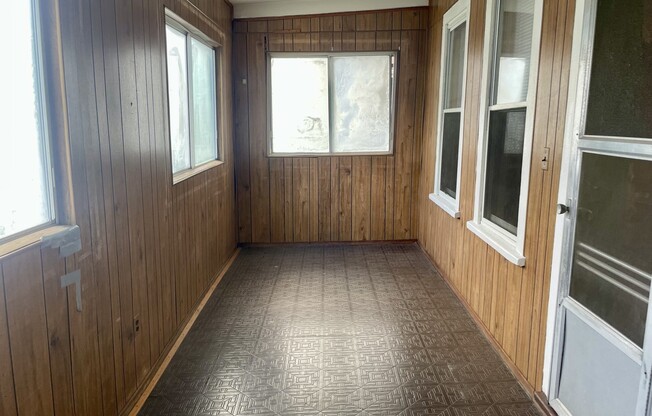 2 beds, 1 bath, 1,200 sqft, $2,500, Unit 2