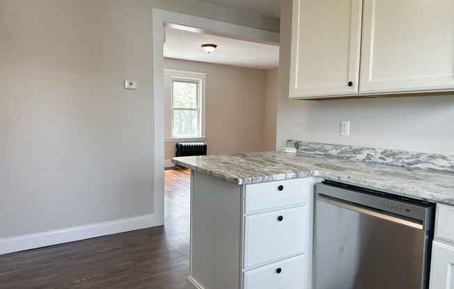14 OAKTON AVE