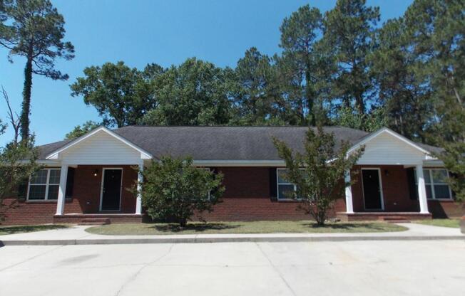 305 STERLING CT