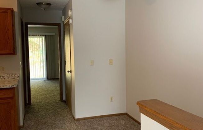 1 bed, 1 bath, 750 sqft, $1,035, Unit 3839 Long #09