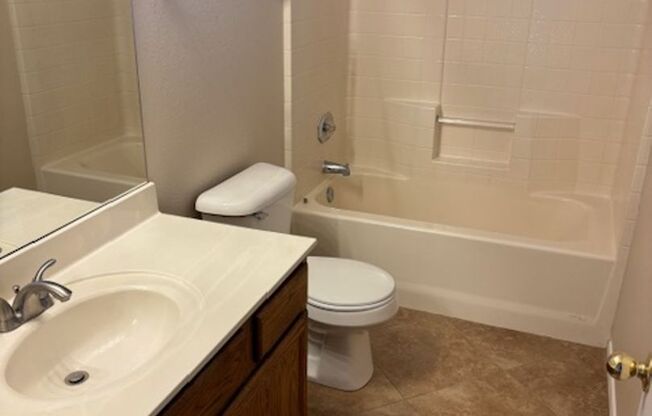 4 bedroom home in Tempe