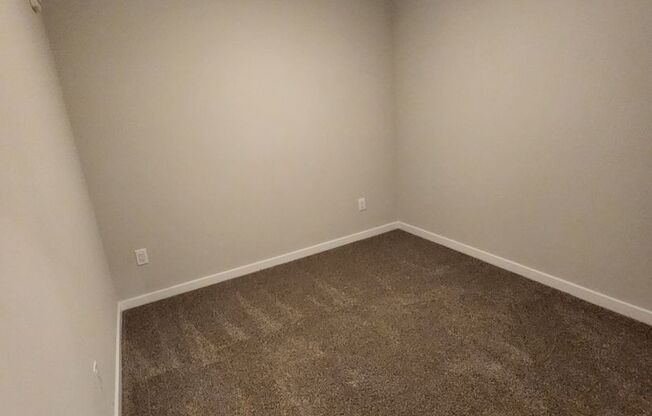 Studio, 1 bath, 507 sqft, $1,170, Unit 500-105