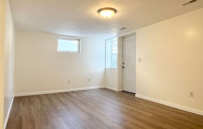 2028 E. Sunnyside Ave.
