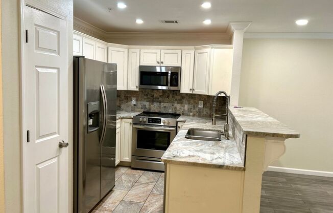 Enjoy this beautifully updated 3 Bed/2.5 Bath Townhome  **Military Discount Available**20% OFF 1st MONTH**