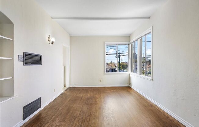 PACIFIC AVE 221