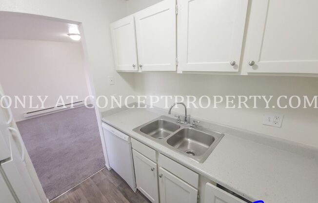 2 beds, 1 bath, 580 sqft, $1,199, Unit C6