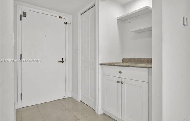 2 beds, 2 baths, $4,500, Unit # A 1007