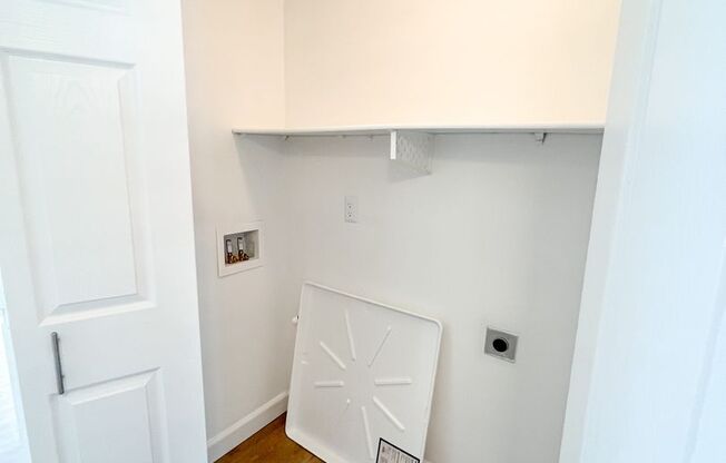 2 beds, 1 bath, 875 sqft, $1,590, Unit 445-238