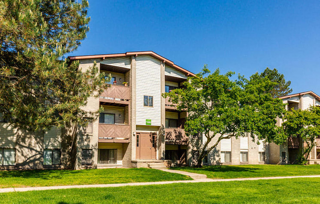 Exterior building at Woodland Villa Apartments, Westland, MI near Plymouth, Canton, Livonia, Detroit