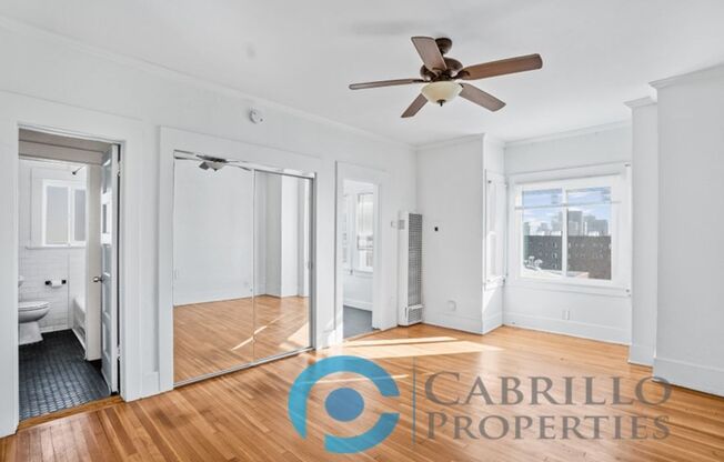 Casa Blanca Apartments