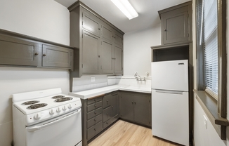 16 N BROADWAY ST