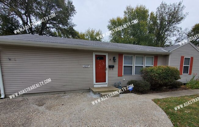 3 beds, 1.5 baths, $1,395