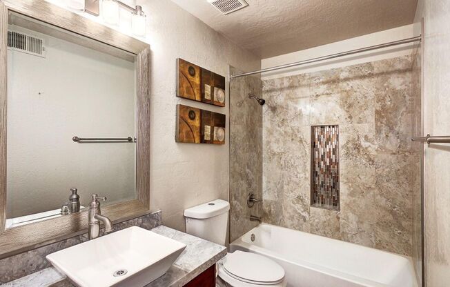 2 beds, 2 baths, $1,795, Unit UNIT 2007