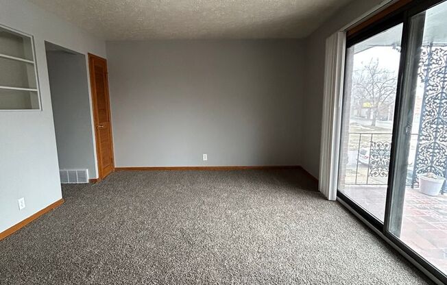 Rue Charles Apartments (4315 Charles St.)