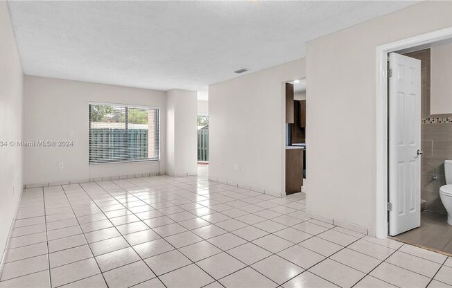 4 beds, 3 baths, 1,569 sqft, $3,450, Unit 10804 SW 72 St appt 115 (A11704834)