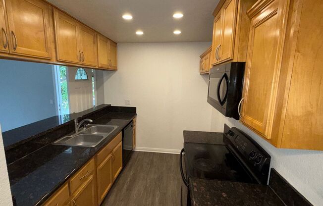 2 beds, 2 baths, 850 sqft, $2,845, Unit 823-02