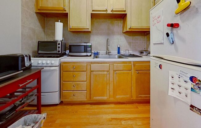 1 bed, 1 bath, 500 sqft, $2,100, Unit 409