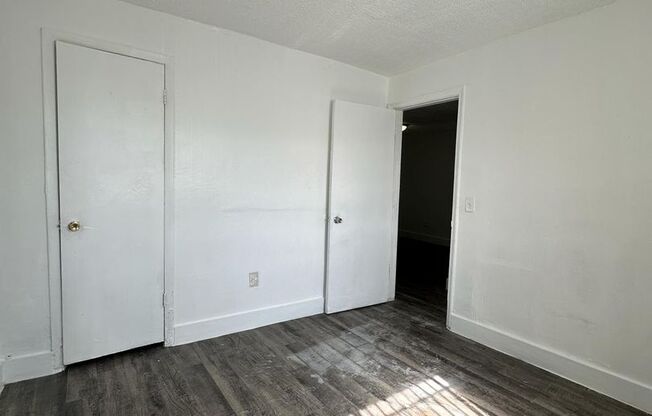 2 beds, 1 bath, 750 sqft, $1,800, Unit 5250-19