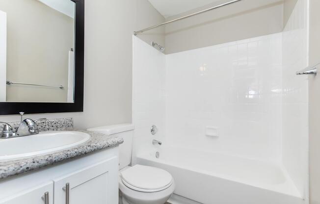 1 bed, 1 bath, 427 sqft, $795