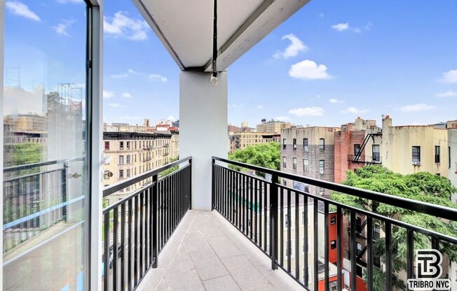 Studio, 1 bath, $2,450, Unit 6B