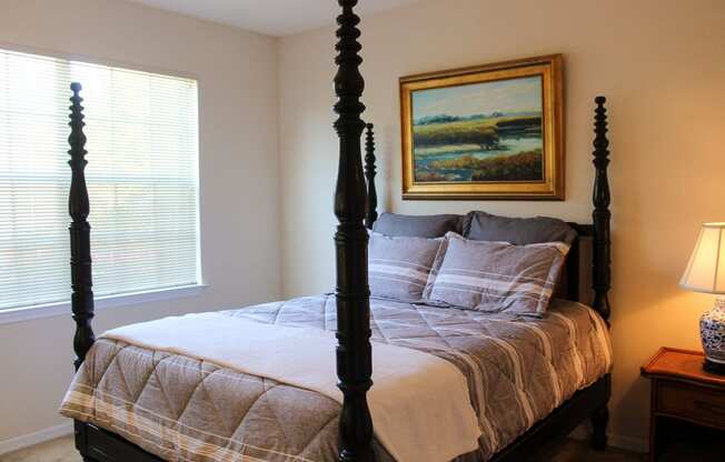 Beautiful Bright Bedroom at Villa Valencia Apartments, Orlando, FL 32825