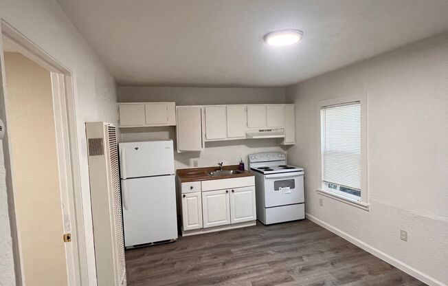 One Bedroom Cottage - Bay Point CA