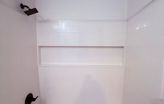 1 bed, 1 bath, 635 sqft, $1,850, Unit Unit 302