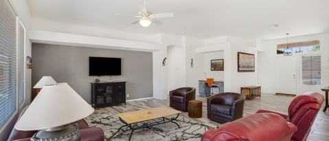2727 S Drexel