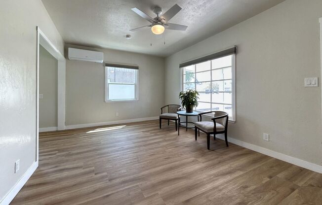 Adorable 2 Bedroom 1 Bath Home in Yucaipa Available Now!