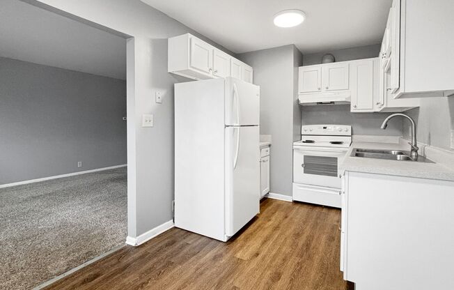 Freshly Renovated 2 Bedroom