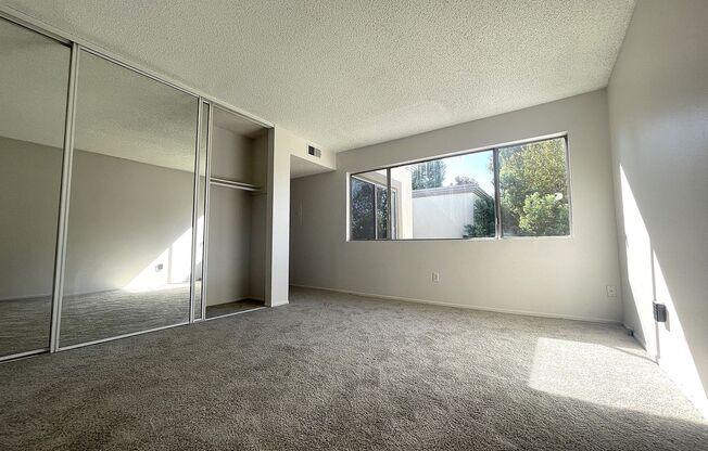 3 beds, 2.5 baths, $3,195, Unit UNIT C