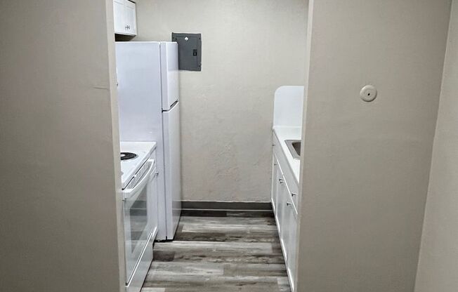 1 bed, 1 bath, 552 sqft, $775, Unit DB1-2