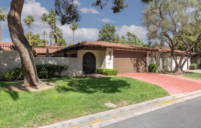 Remodeled home in Guard Gated Spanish Oaks with great outdoor spaces
